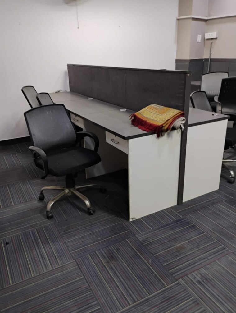 Team Area, sector 6 Commercial Office Space in IT/SEZ 2000 Sq.Ft. In Sector 6 Noida 9570948