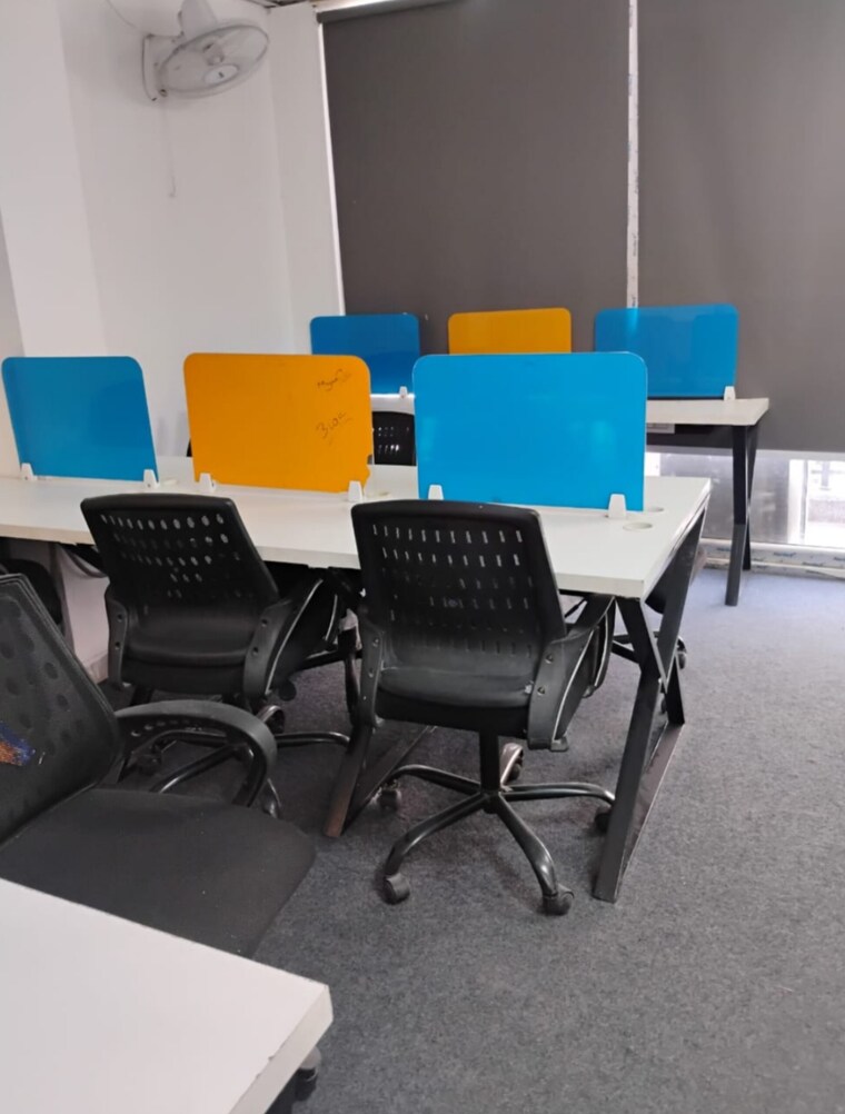 Team Area, sector 3 Commercial Office Space in IT/SEZ 700 Sq.Ft. In Sector 3 Noida 9570967