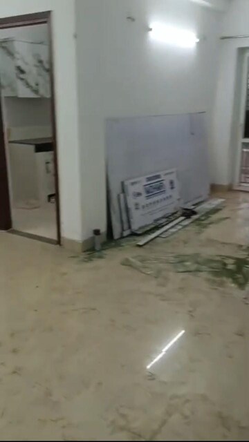 Room in 2 BHK Builder Floor at BPTP Park 81, Sector 81 – for Rent