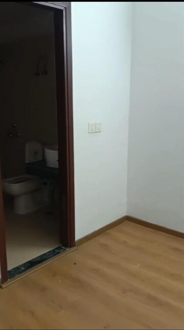 Room in 2 BHK Builder Floor at BPTP Park 81, Sector 81 – for Rent