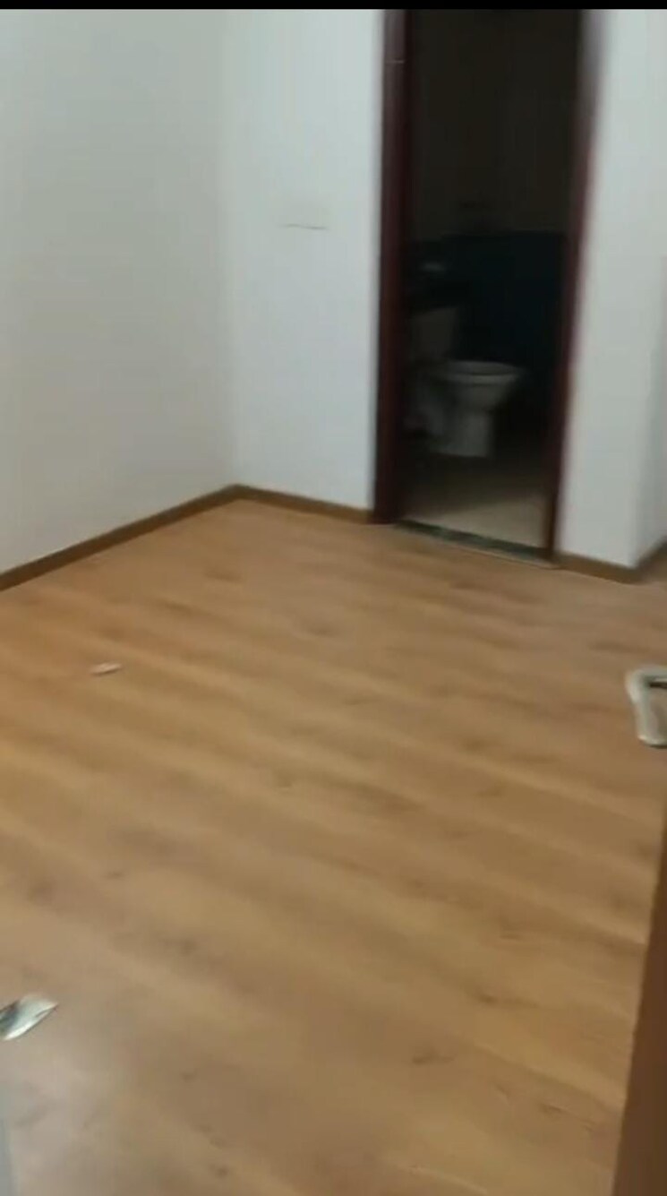 Room, bptp-park-81 2 Bedroom 250 Sq.Yd. Builder Floor In Sector 81 Faridabad 9570980