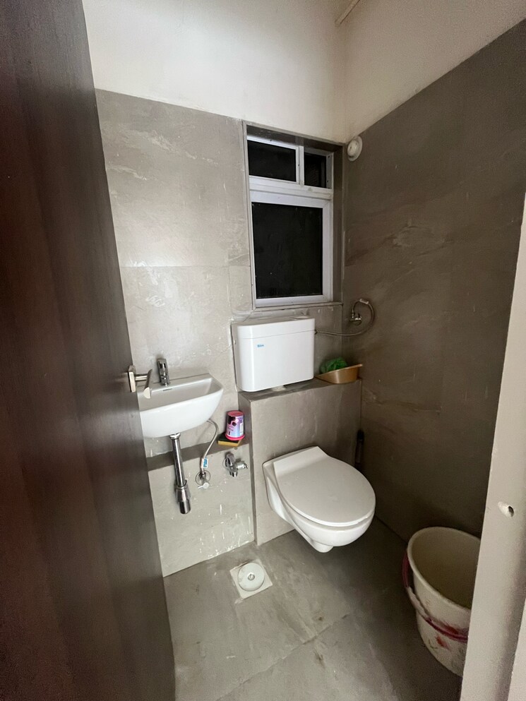 Bathroom, dotom-isle Commercial Shop 200 Sq.Ft. In Jankalyan Nagar Mumbai 9571073