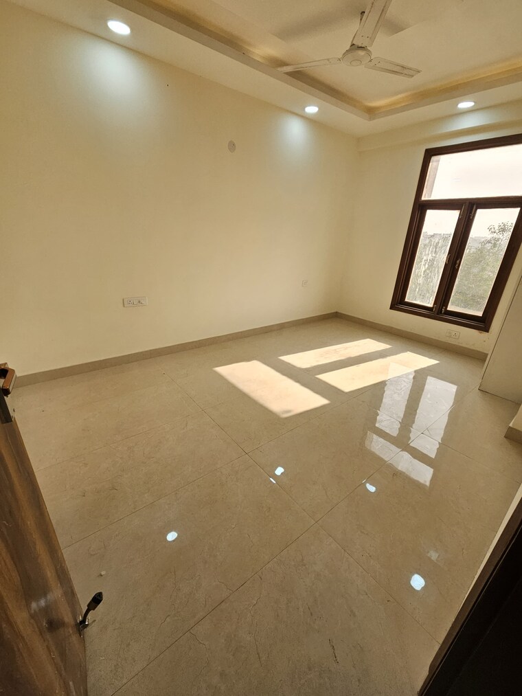 Room, palm-residency-chhatarpur 3 Bedroom 1350 Sq.Ft. Apartment In Chattarpur Delhi 9571052