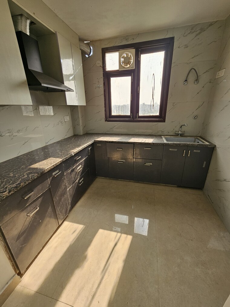 Kitchen, palm-residency-chhatarpur 3 Bedroom 1350 Sq.Ft. Apartment In Chattarpur Delhi 9571052