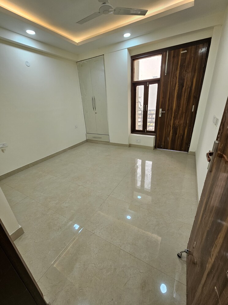 Room, palm-residency-chhatarpur 3 Bedroom 1350 Sq.Ft. Apartment In Chattarpur Delhi 9571052