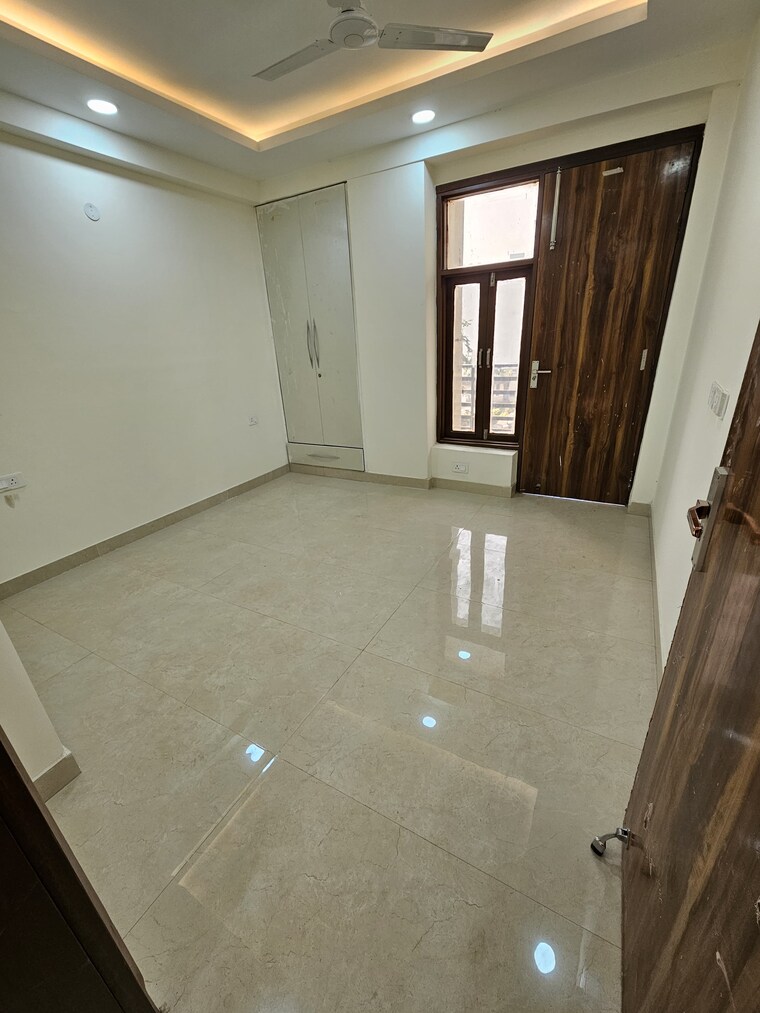 Room, palm-residency-chhatarpur 3 Bedroom 1350 Sq.Ft. Apartment In Chattarpur Delhi 9571052