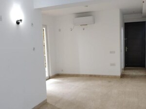 Room in 3 BHK Apartment at Supertech Araville, Sector 79 – for Rent