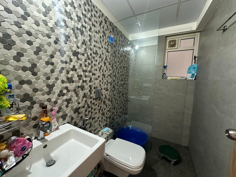 Bathroom, supreme-estia-phase-1 2 Bedroom 730 Sq.Ft. Apartment In Baner Pune 9571140
