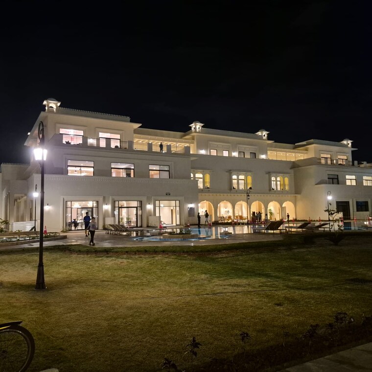 Exterior View, sobha-royal-pavilion-phase-8 3.5 Bedroom 2200 Sq.Ft. Apartment In Doddakannelli Bangalore 9571069