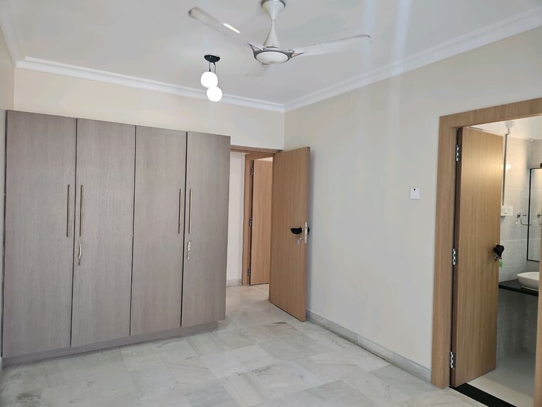 Room, chaitanya-tower 3 Bedroom 1250 Sq.Ft. Apartment In Prabhadevi Mumbai 9571089