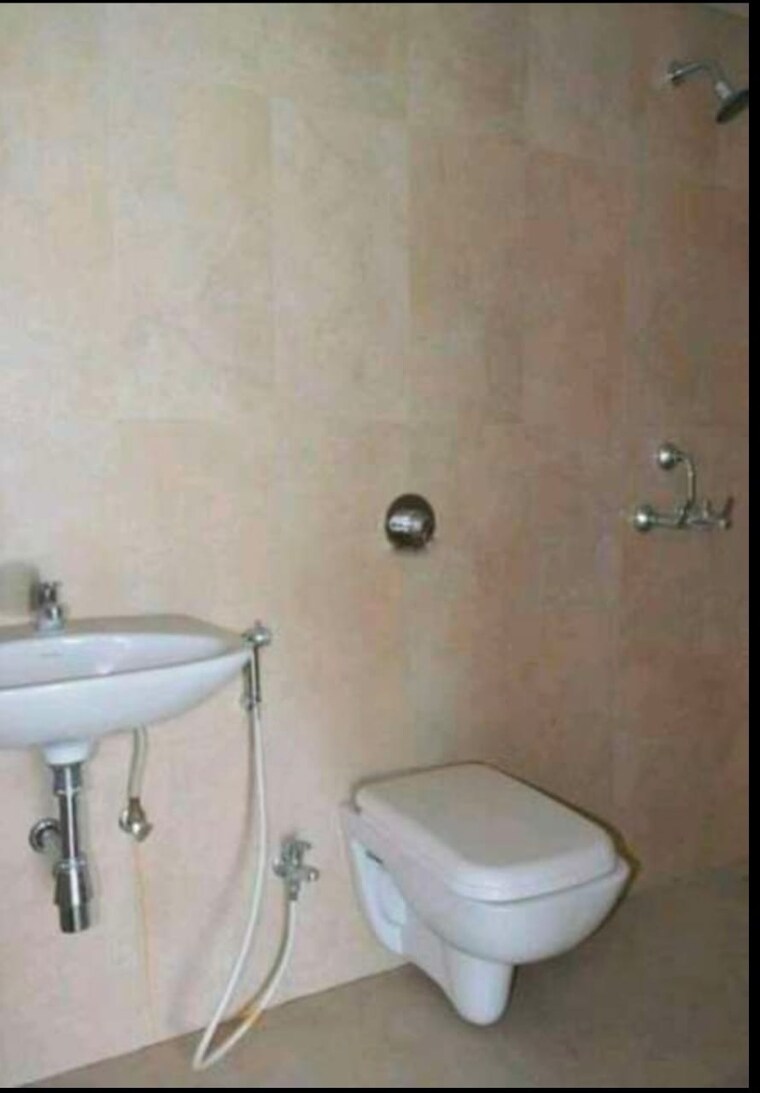 Bathroom, manohar-vikas-shreeji-paraiso-phase-i 3 Bedroom 1365 Sq.Ft. Apartment In Badlapur East Thane 9571114