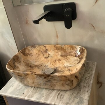 Furnished Amenities in 1 BHK Apartment at Greater Kailash – for Rent