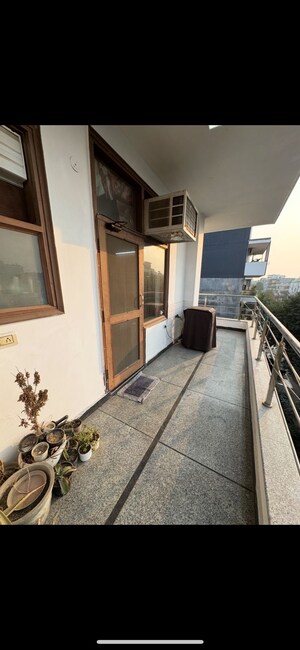 Balcony in 1 BHK Builder Floor at Sector 31 – for Rent