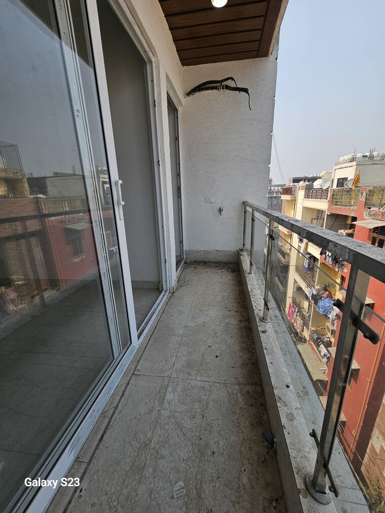 Balcony, palm-residency-chhatarpur 3 Bedroom 1250 Sq.Ft. Apartment In Chattarpur Delhi 9571147