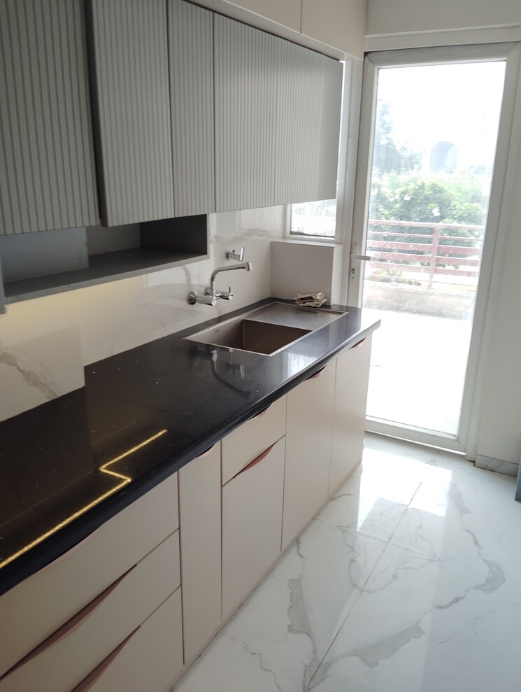 Kitchen, shiv-sai-emerald-heights 4 Bedroom 1840 Sq.Ft. Apartment In Sector 88 Faridabad 9571103