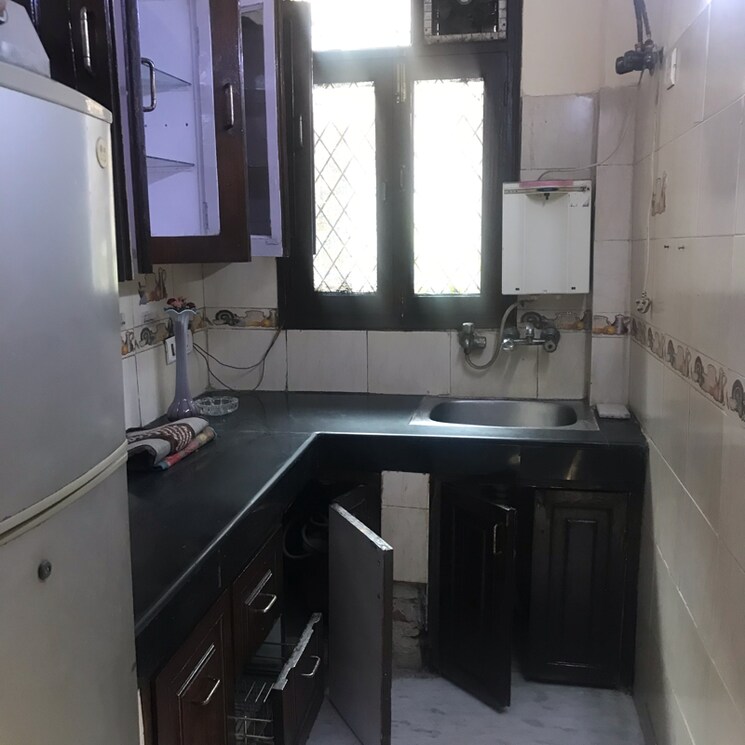 Kitchen, lajpat nagar i 2 Bedroom 900 Sq.Ft. Builder Floor In Lajpat Nagar I Delhi 9571223
