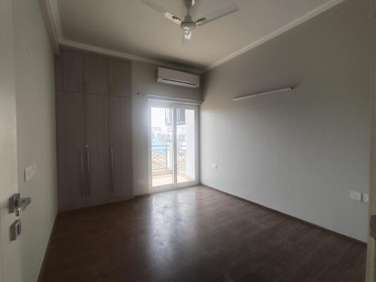 2.5 BHK + Study Room Builder Floor For Rent in Central Park Cerise Suites