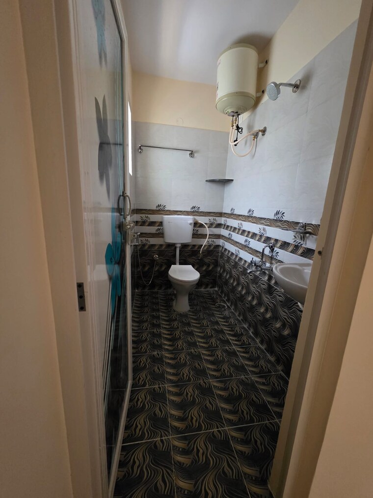 Attached Bathroom, btm layout stage 2 6+ Bedroom 1060 Sq.Ft. Independent House In Btm Layout Stage 2 Bangalore 9571209