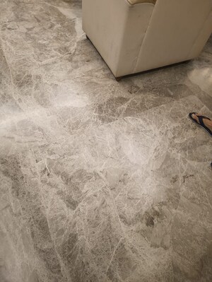 Room in 2 BHK Apartment at Dosti Flamingos, Parel – for Rent