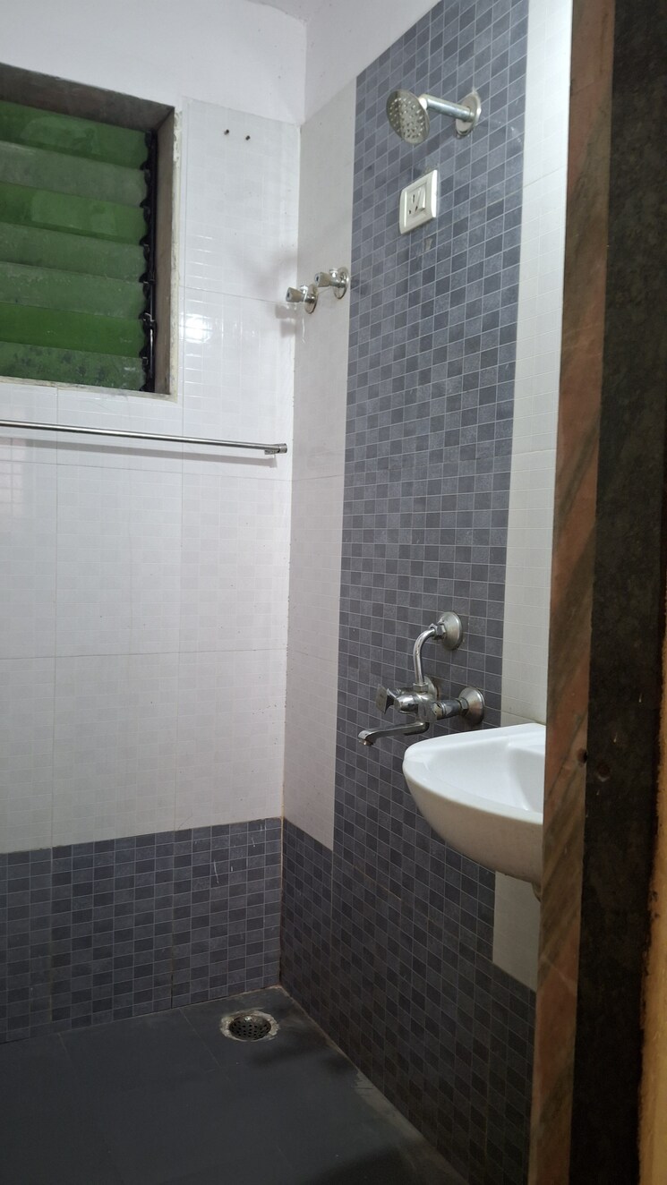 Bathroom, sai-balaji-ulwe 1 Bedroom 402 Sq.Ft. Apartment In Ulwe Navi Mumbai 9571214