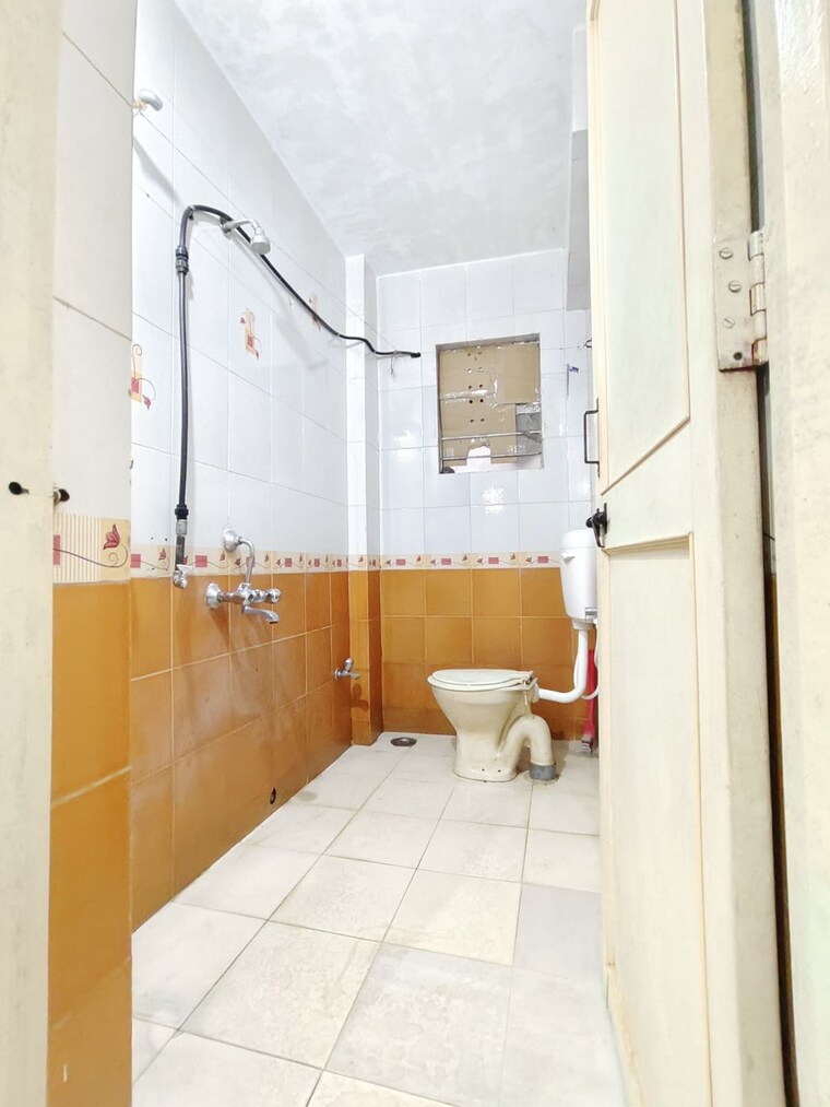 Bathroom, bhargav-vihar 1 RK 450 Sq.Ft. Apartment In Vadgaon Budruk Pune 9571221