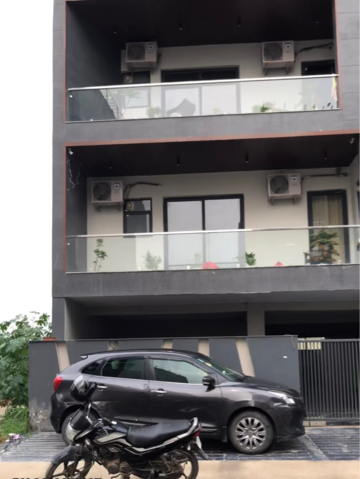 4 BHK Builder Floor For Sale in Sector 24