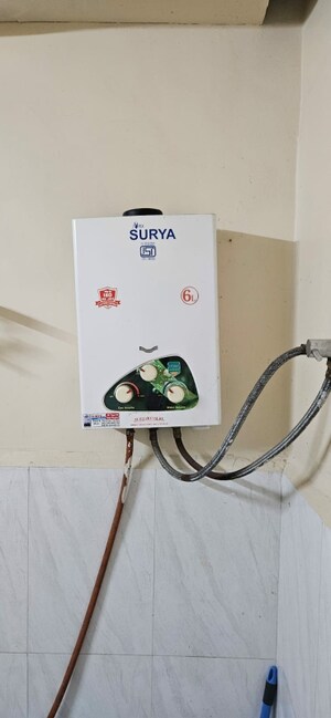 Furnished Amenities in 2 BHK Apartment at Dhankawadi – for Rent