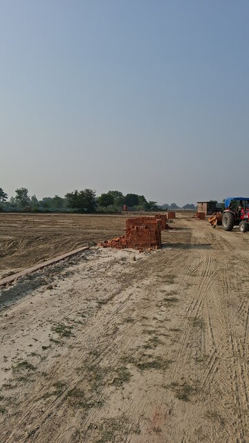  Plot – Exterior View View at Raebareli Road - for Sale