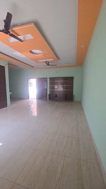 Room in 3 BHK Independent House at Singla South City, Lohgarh – for Sale