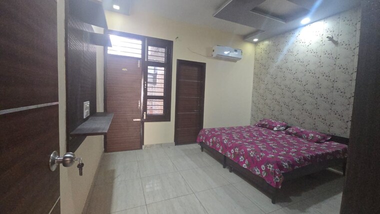 Bedroom, singla-south-city 3 Bedroom 150 Sq.Ft. Independent House In Lohgarh Zirakpur 9571360
