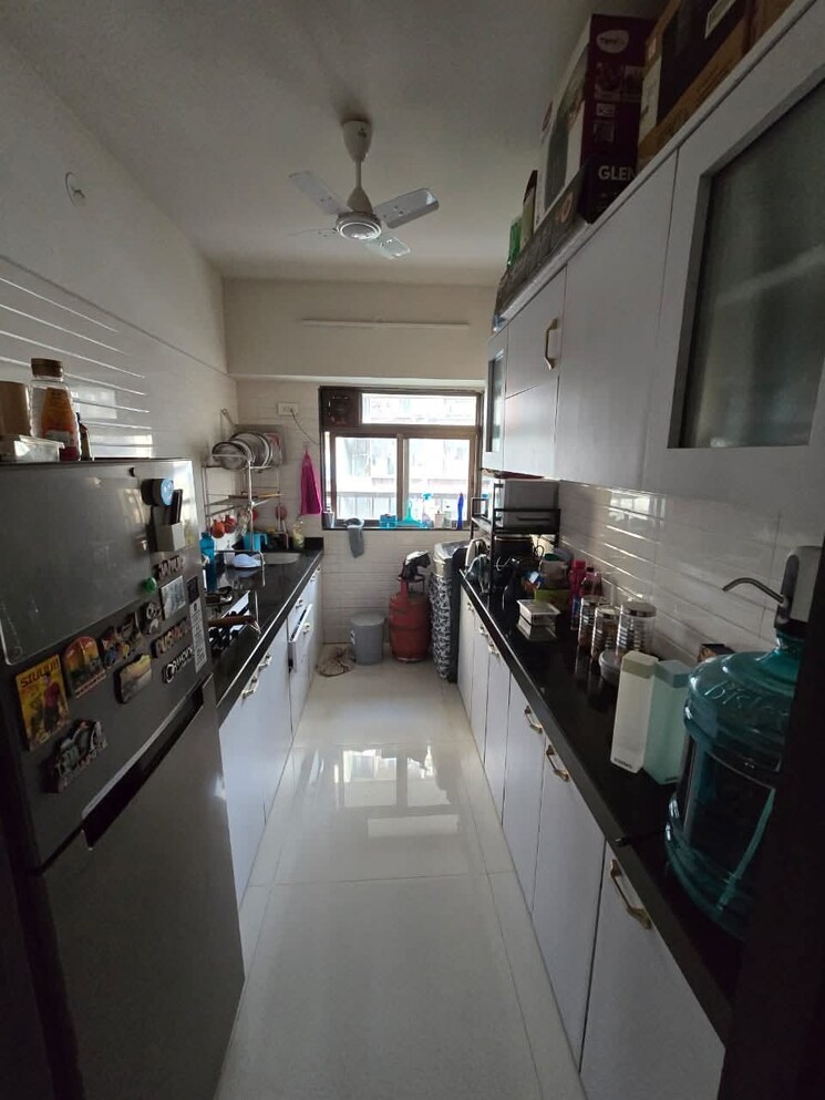 Kitchen, dn nagar 2 Bedroom 520 Sq.Ft. Apartment In Dn Nagar Mumbai 9571361