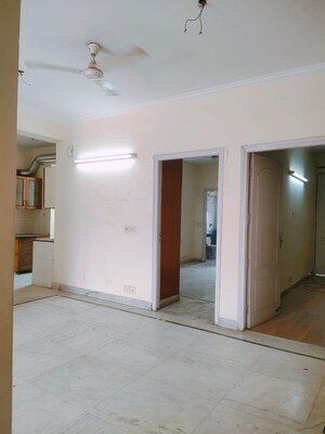 Room in 3 BHK Builder Floor at Today Blossoms I, Sector 47 – for Rent