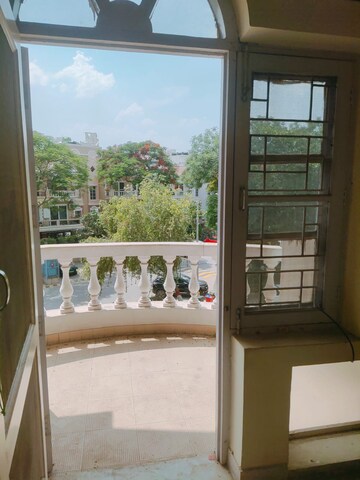 Balcony in 3 BHK Builder Floor at Today Blossoms I, Sector 47 – for Rent