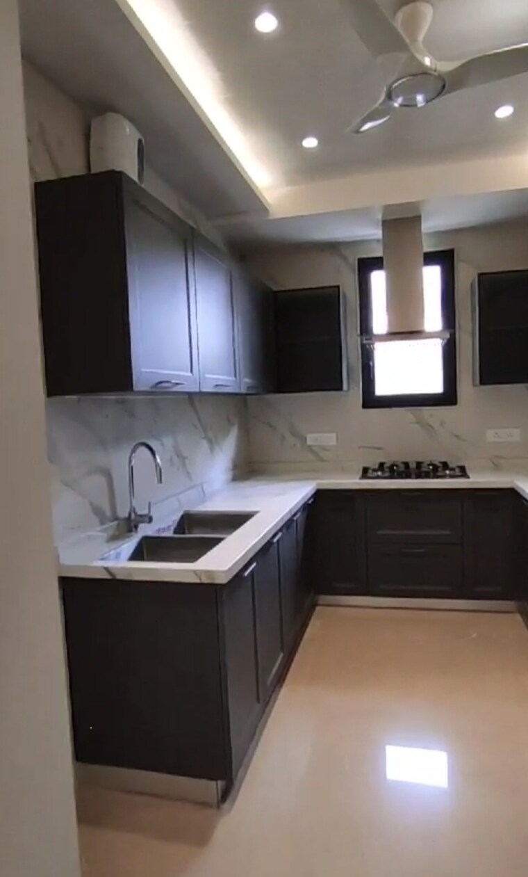 Kitchen, ansal-api-versalia-2 4 Bedroom 1855 Sq.Ft. Apartment In Sector 67a Gurgaon 9571434