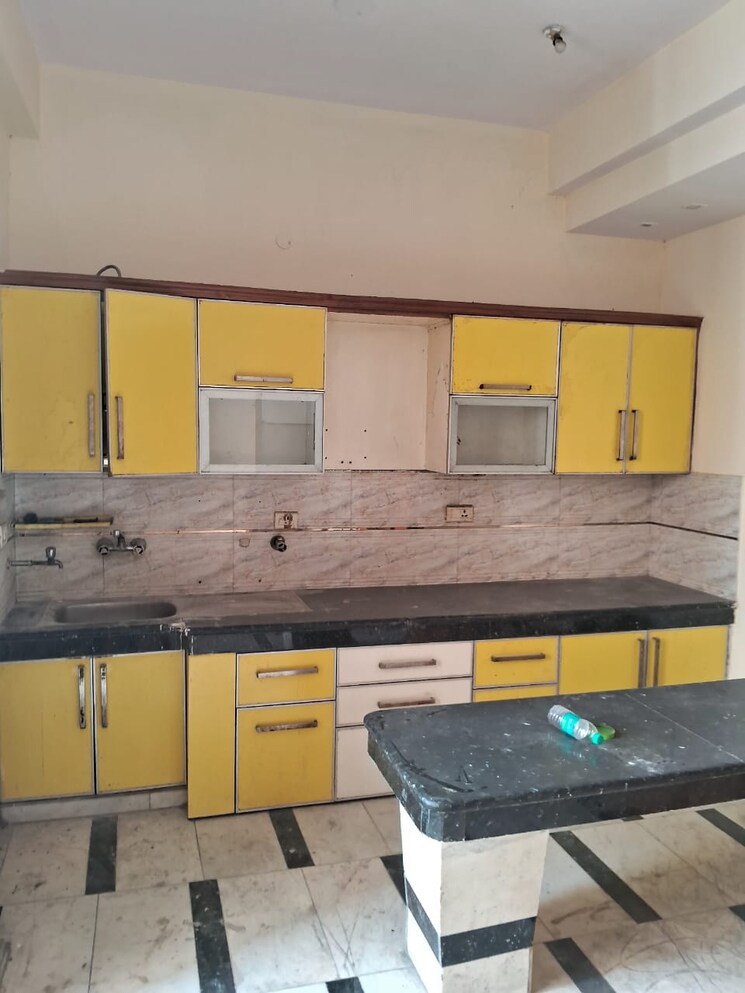 Kitchen, rwa-apartments-sector-122 2 Bedroom 1743 Sq.Ft. Apartment In Sector 122 Noida 9571395