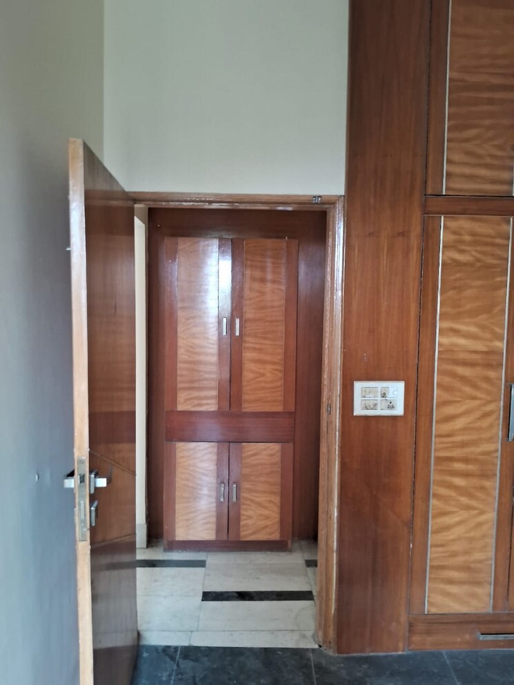 undefined, rwa-apartments-sector-122 2 Bedroom 1743 Sq.Ft. Apartment In Sector 122 Noida 9571395