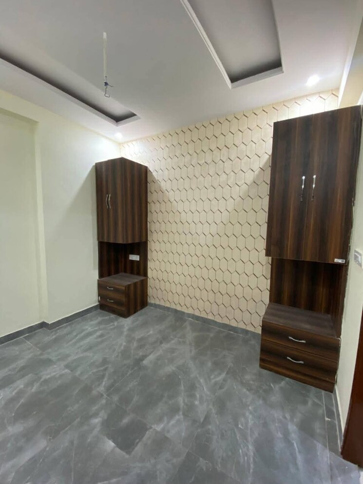 Bedroom, pir machalla 3 Bedroom 1300 Sq.Ft. Builder Floor In Pir Machalla Zirakpur 9571410