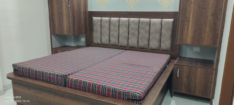 Bedroom, dlf city phase 3 1 RK 300 Sq.Ft. Apartment In Dlf City Phase 3 Gurgaon 9571404