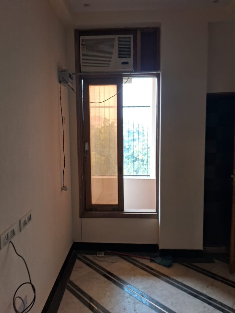 Room, rwa-apartments-sector-122 2 Bedroom 1743 Sq.Ft. Apartment In Sector 122 Noida 9571424