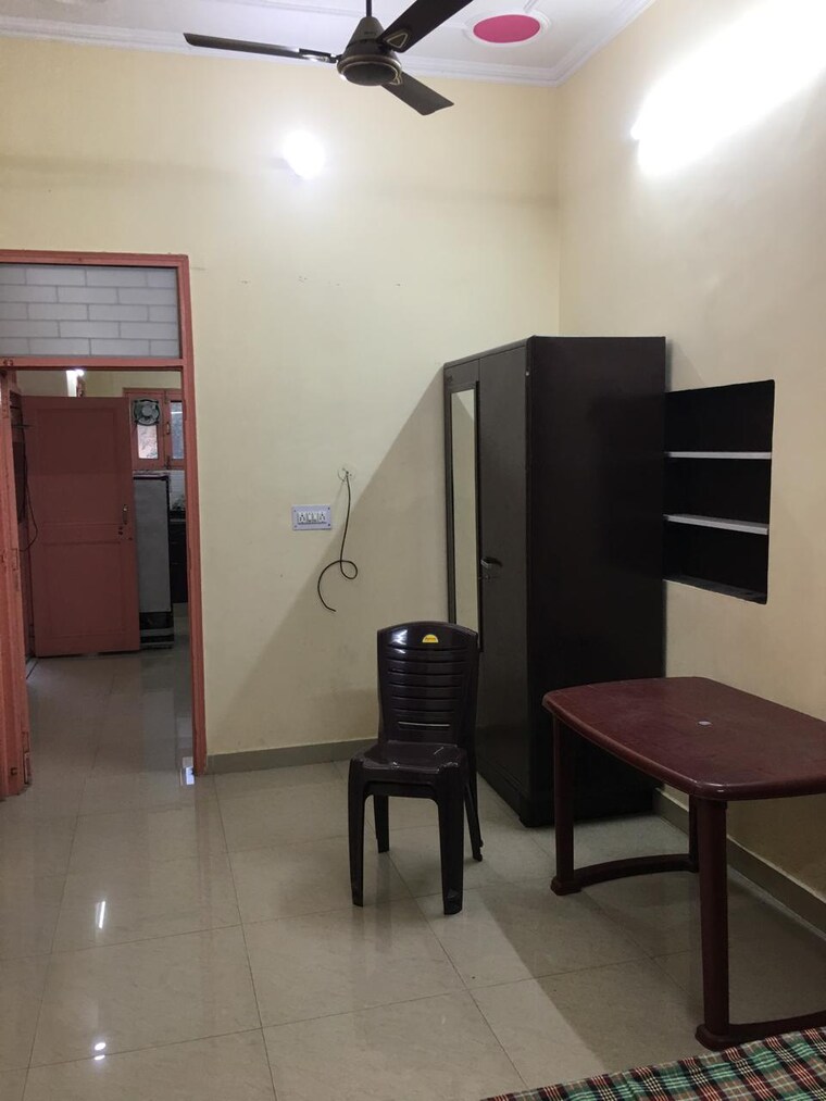 undefined, palam vihar 1 Bedroom 500 Sq.Ft. Independent House In Palam Vihar Gurgaon 9571448