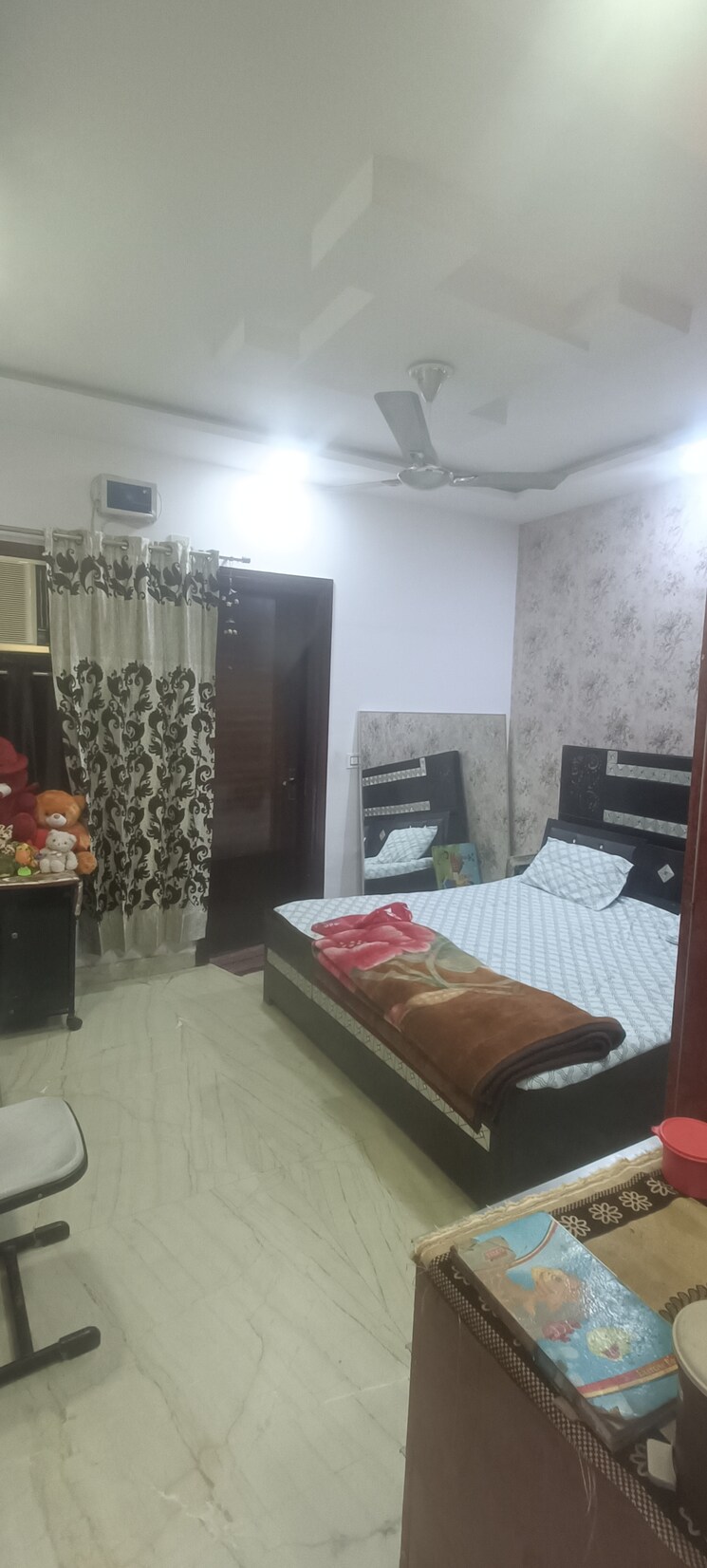 Bedroom, rohini sector 22 3 Bedroom 1100 Sq.Ft. Builder Floor In Rohini Sector 22 Delhi 9571467