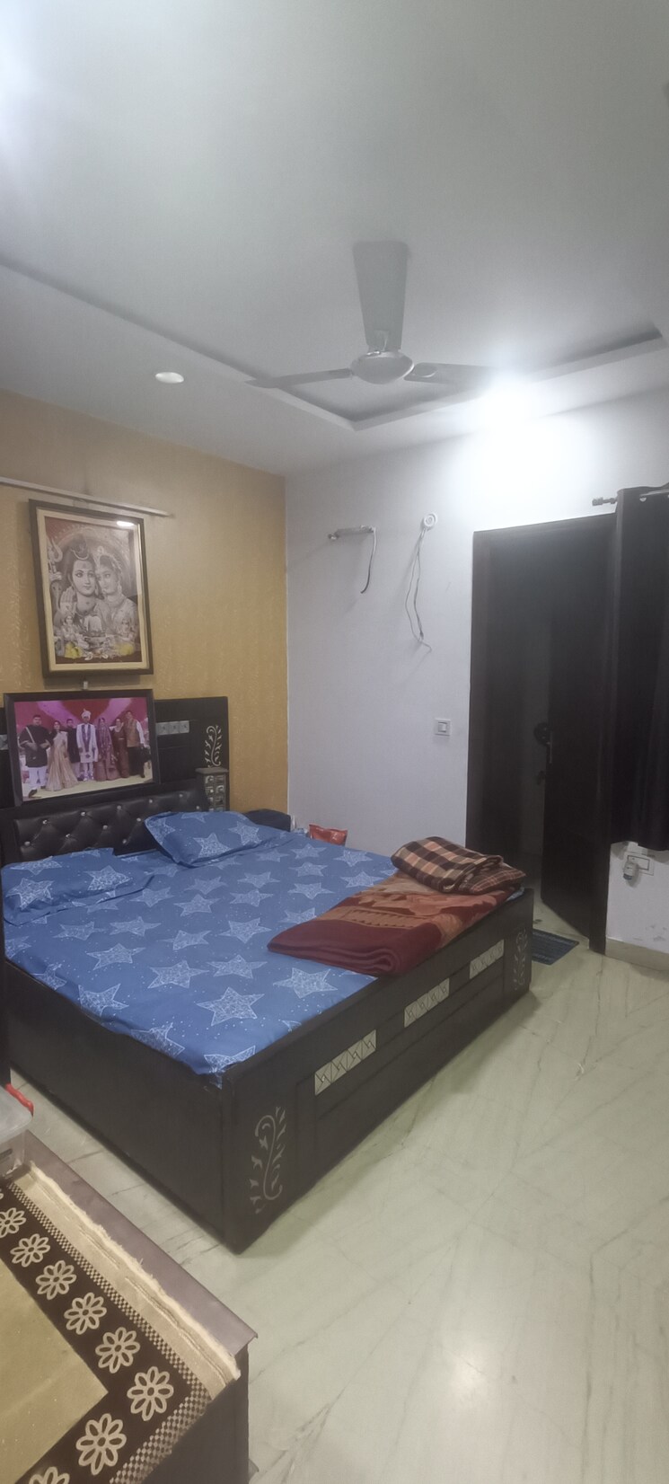 Bedroom, rohini sector 22 3 Bedroom 1100 Sq.Ft. Builder Floor In Rohini Sector 22 Delhi 9571467