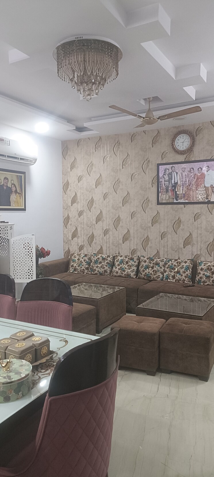 Living Room, rohini sector 22 3 Bedroom 1100 Sq.Ft. Builder Floor In Rohini Sector 22 Delhi 9571467