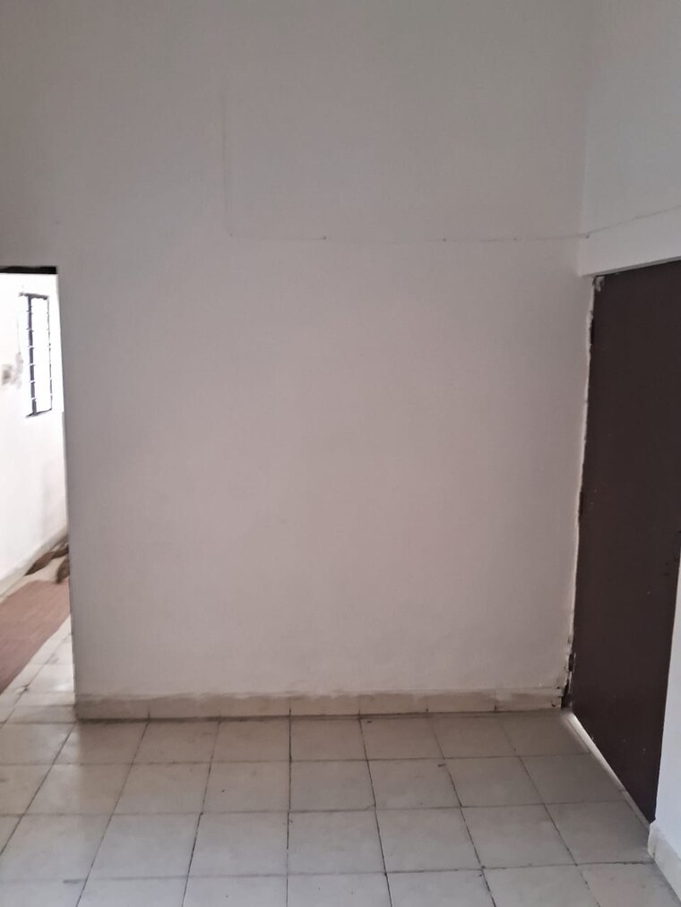 Room, unitech-unihomes-ii 2 Bedroom 766 Sq.Ft. Apartment In Sector 117 Noida 9571477