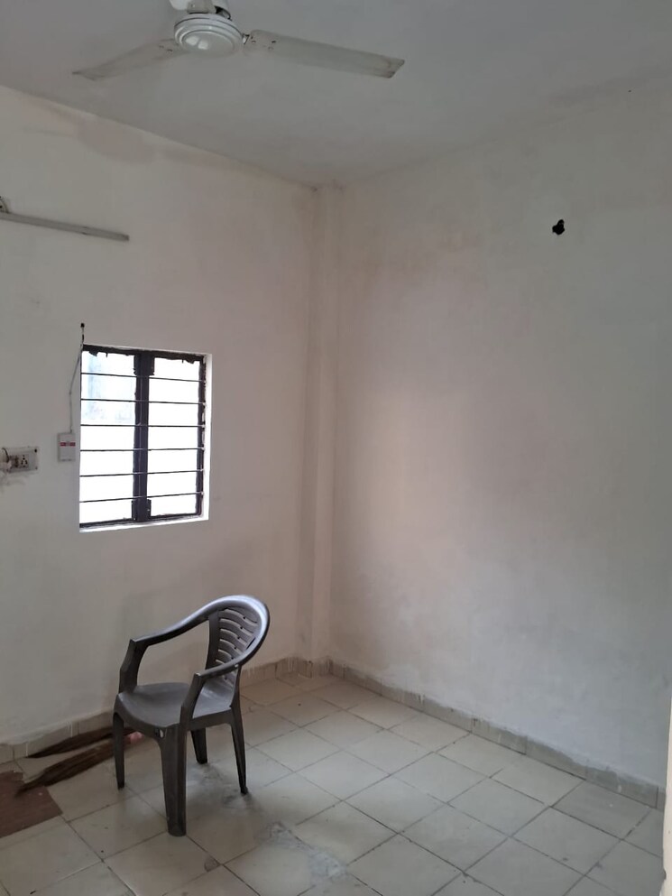 Room, unitech-unihomes-ii 2 Bedroom 766 Sq.Ft. Apartment In Sector 117 Noida 9571477