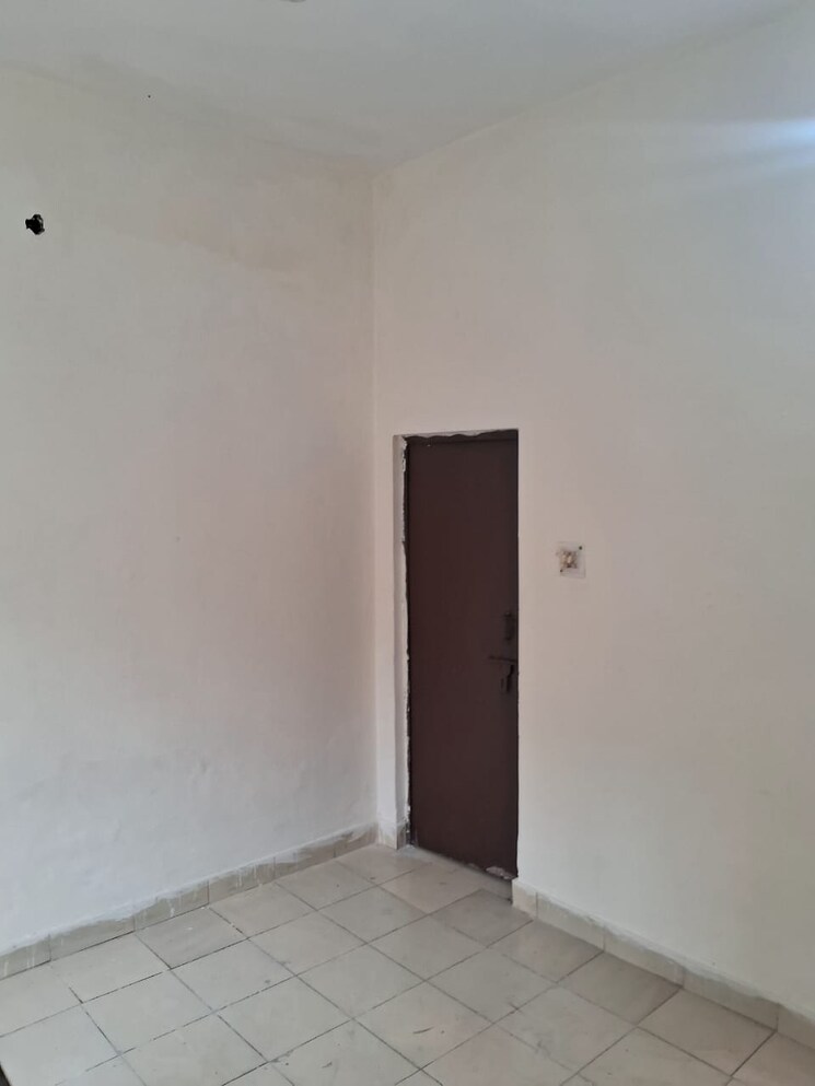 Room, unitech-unihomes-ii 2 Bedroom 766 Sq.Ft. Apartment In Sector 117 Noida 9571477