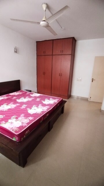 Bedroom in 4 BHK Apartment at Sector 24 – for Rent