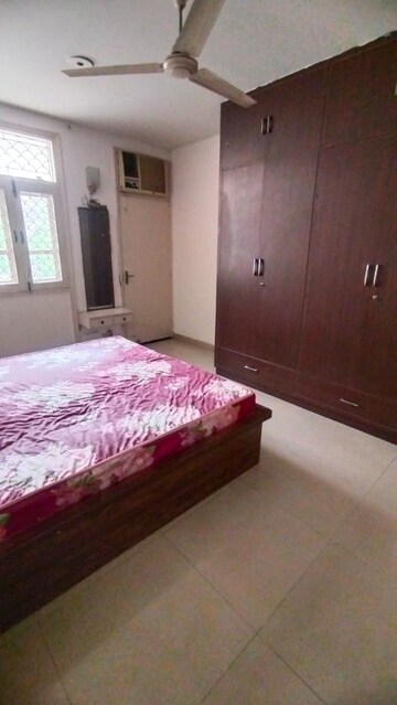 Bedroom in 4 BHK Apartment at Sector 24 – for Rent