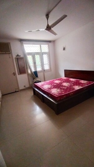 Bedroom in 4 BHK Apartment at Sector 24 – for Rent