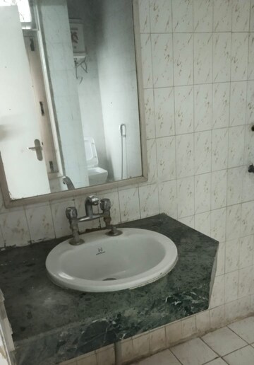 Bathroom in 4 BHK Apartment at Sector 24 – for Rent